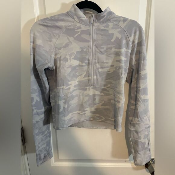 Lululemon pace pursuit Gray Camouflage Long Sleeve Top size 6 EUC - Picture 3 of 4